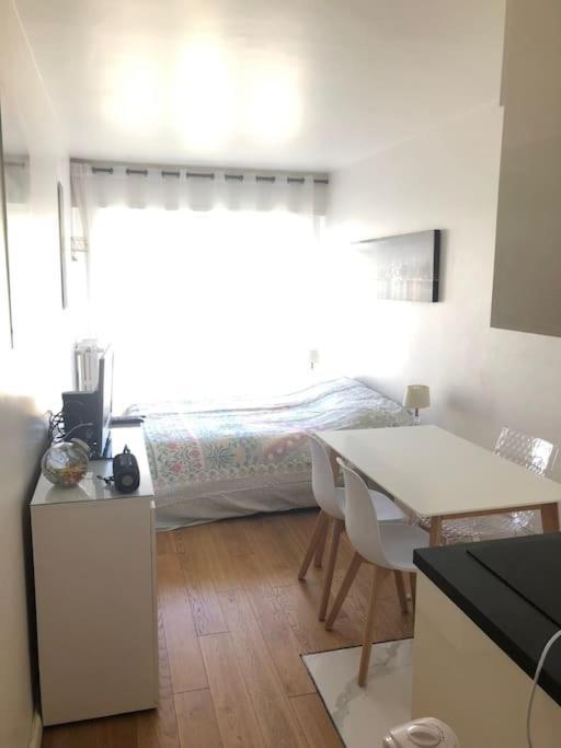 Nice Flat St Germain En Laye Centre 30 Minutes To Paris Saint-Germain-en-Laye Buitenkant foto